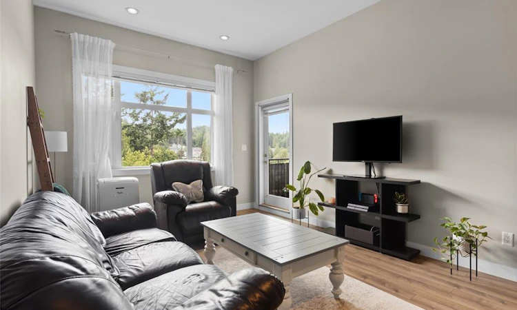 417-2655 Sooke Road