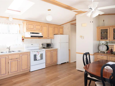 32-450 E Stanford Avenue - 3