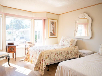 32-450 E Stanford Avenue - 4