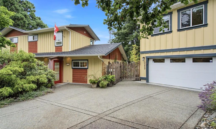 3259 Dolphin Drive
