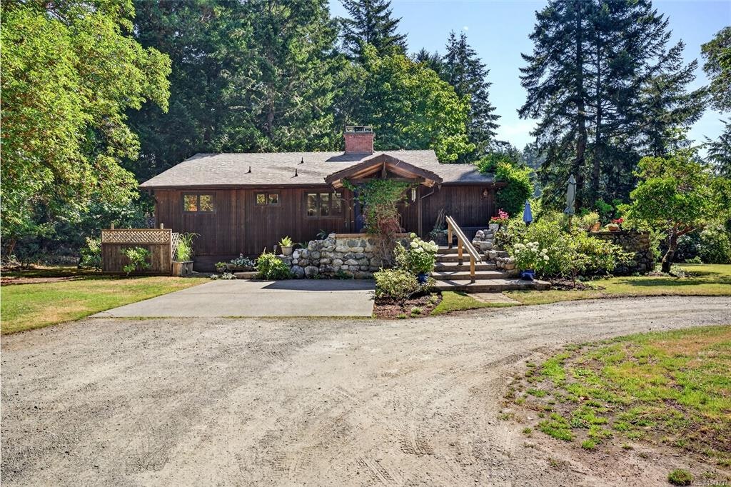1390 Laurel Road - 5