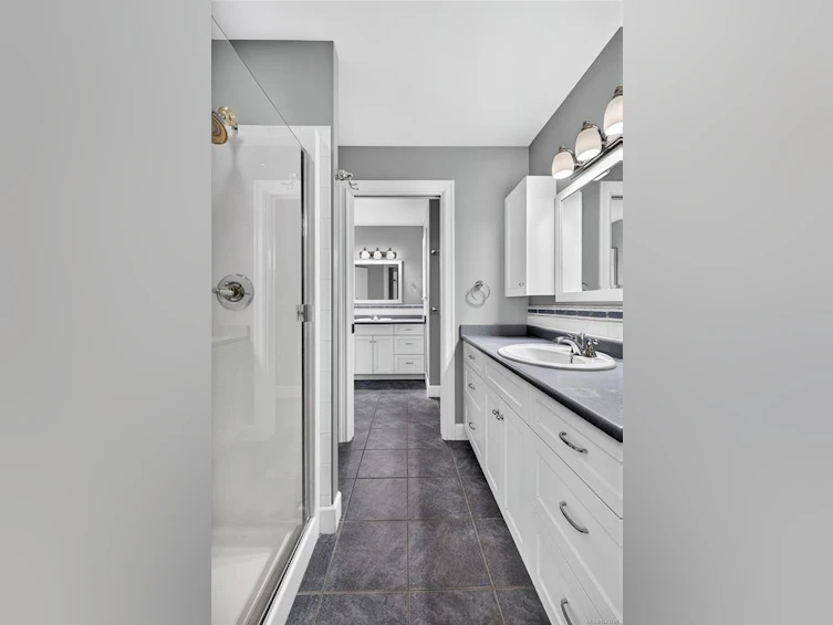 4982 La Quinta Place, Saanich, BC, V8W 3G9 - 31