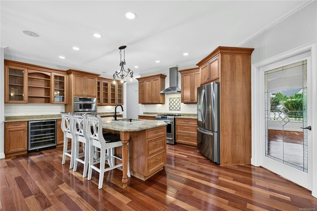 4982 La Quinta Place, Saanich, BC, V8W 3G9 - 9