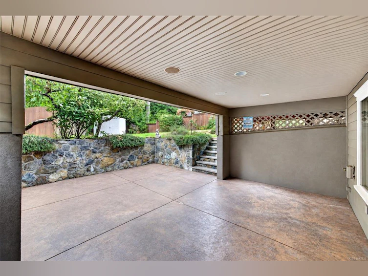 4982 La Quinta Place, Saanich, BC, V8W 3G9 - 42