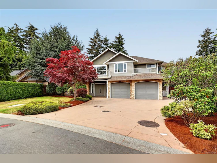 4982 La Quinta Place, Saanich, BC, V8W 3G9 - 3