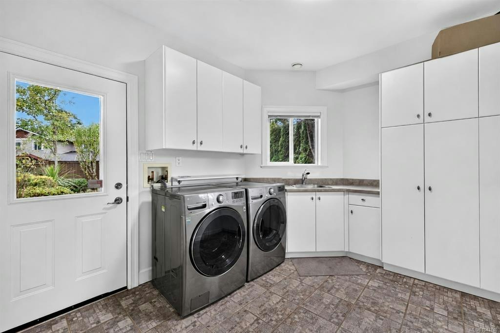 4982 La Quinta Place, Saanich, BC, V8W 3G9 - 18
