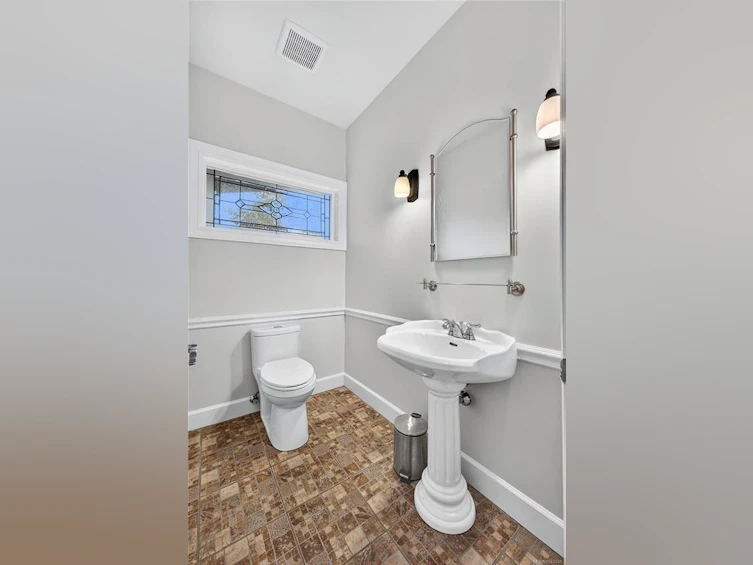 4982 La Quinta Place, Saanich, BC, V8W 3G9 - 17