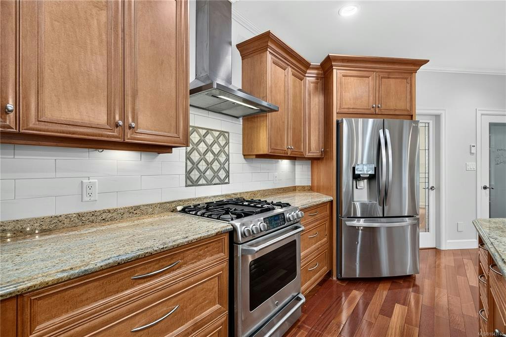 4982 La Quinta Place, Saanich, BC, V8W 3G9 - 11