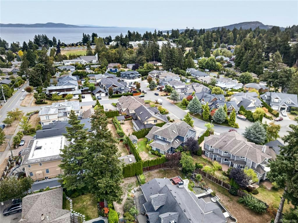 4982 La Quinta Place, Saanich, BC, V8W 3G9 - 44