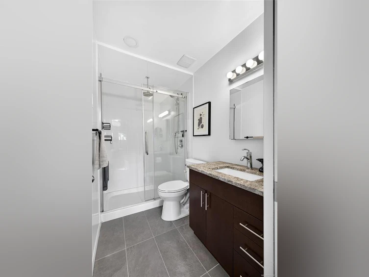 105-119 Ladysmith Street, Victoria, BC, V8V 1J3 - 27