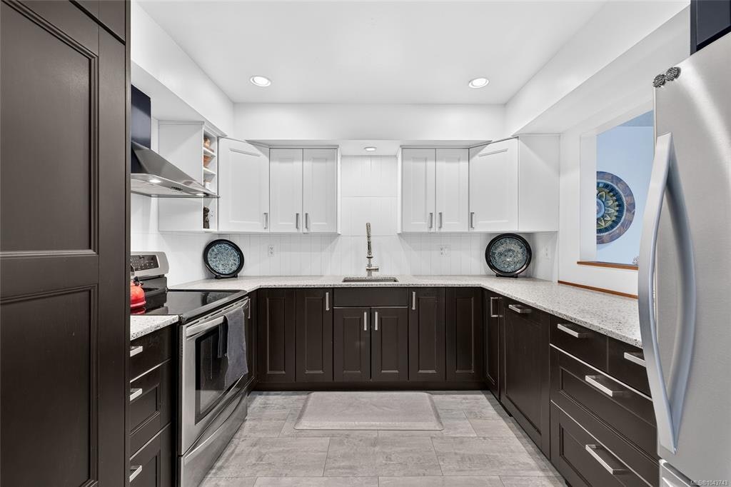 105-119 Ladysmith Street, Victoria, BC, V8V 1J3 - 11