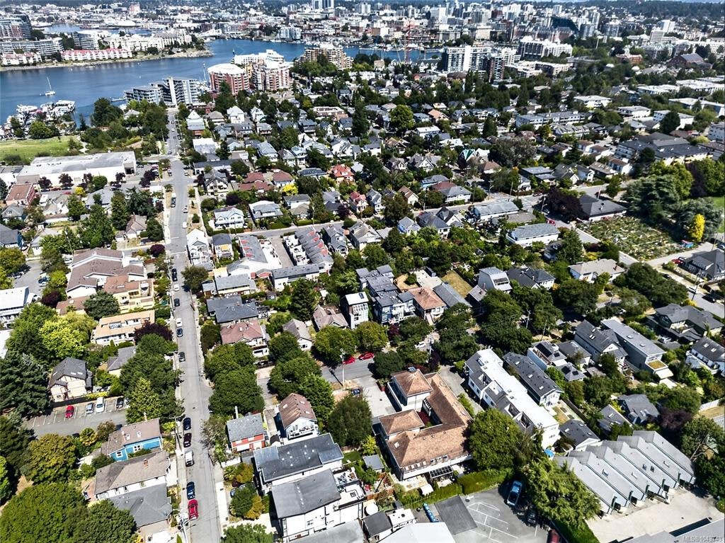 105-119 Ladysmith Street, Victoria, BC, V8V 1J3 - 43