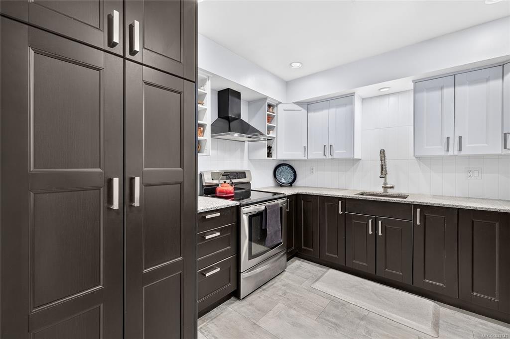 105-119 Ladysmith Street, Victoria, BC, V8V 1J3 - 12