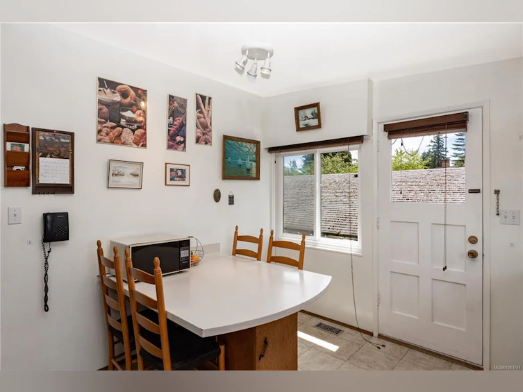 549 Dogwood Street, Campbell River, BC, V9W 2Y4 - 6