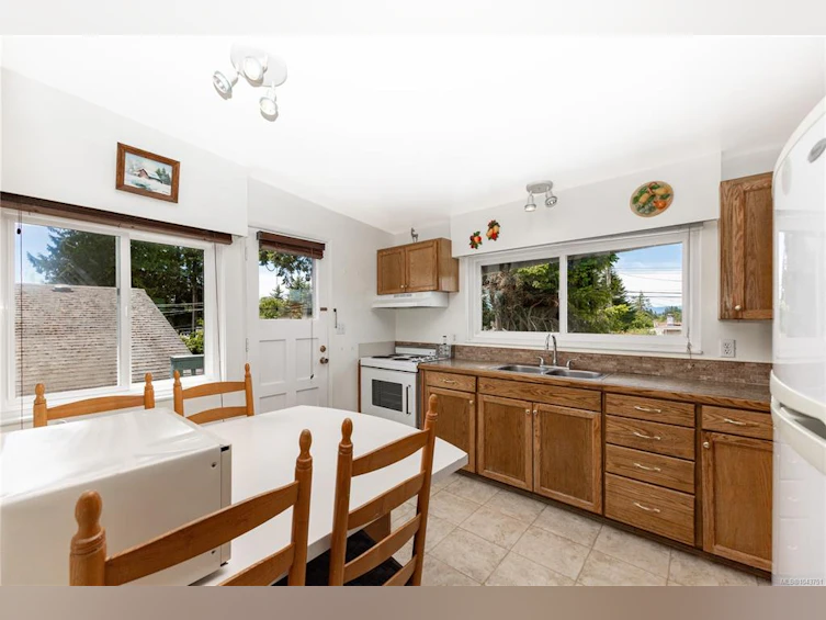 549 Dogwood Street, Campbell River, BC, V9W 2Y4 - 5