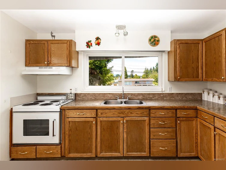549 Dogwood Street, Campbell River, BC, V9W 2Y4 - 8