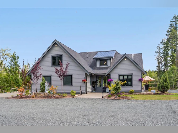 1248 Station Road, Coombs, BC, V0R 1M0