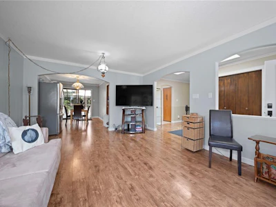 5334 Georgiaview Crescent - 2
