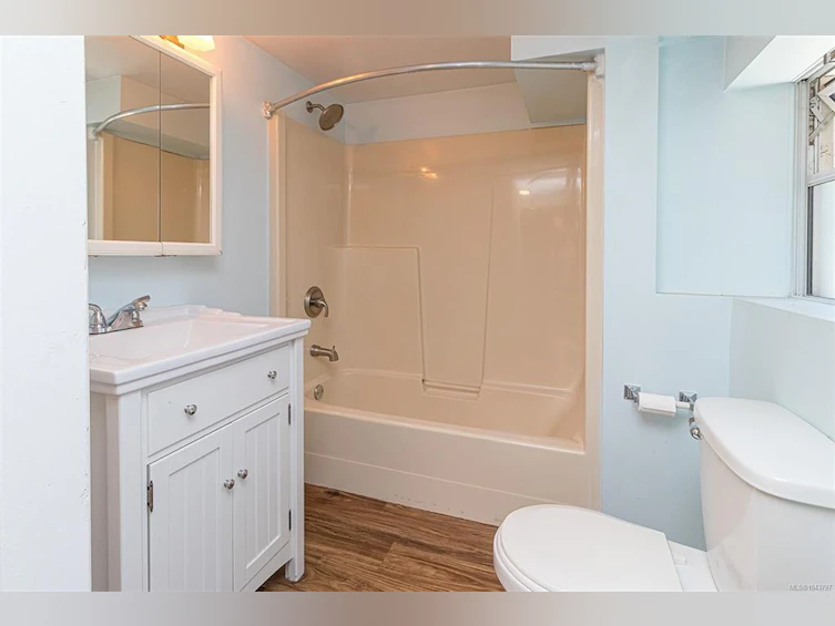 881 Leslie Drive, Saanich, BC, V8X 2Y3 - 29