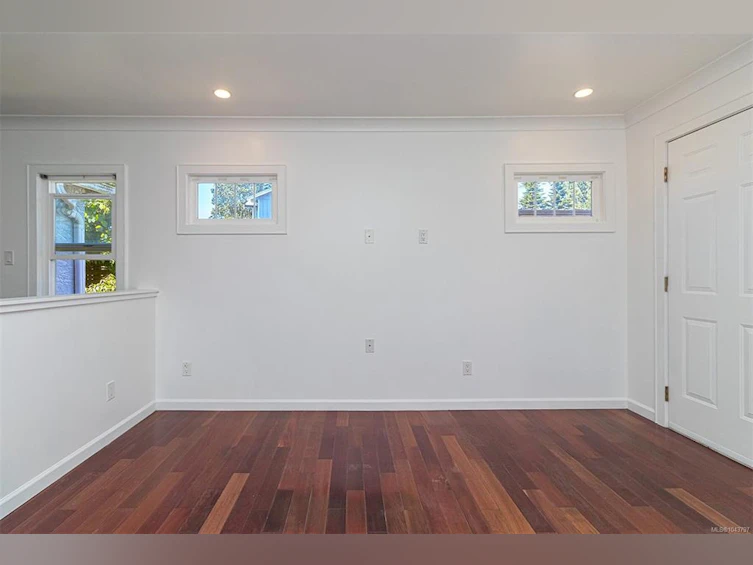 881 Leslie Drive, Saanich, BC, V8X 2Y3 - 6