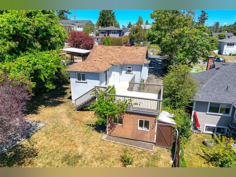 881 Leslie Drive, Saanich, BC, V8X 2Y3 - 44