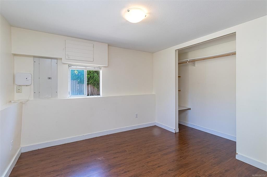 881 Leslie Drive, Saanich, BC, V8X 2Y3 - 27