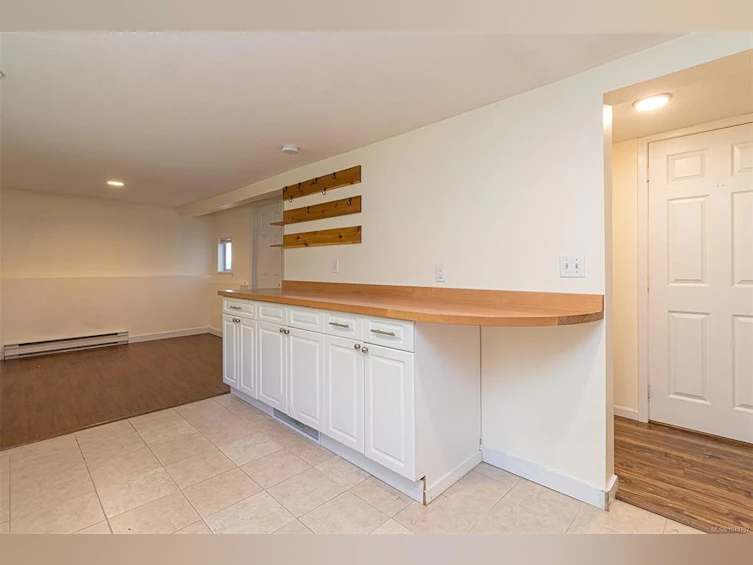 881 Leslie Drive, Saanich, BC, V8X 2Y3 - 26