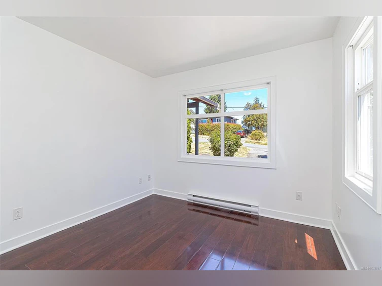 881 Leslie Drive, Saanich, BC, V8X 2Y3 - 19