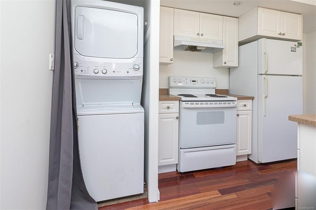 881 Leslie Drive, Saanich, BC, V8X 2Y3 - 20