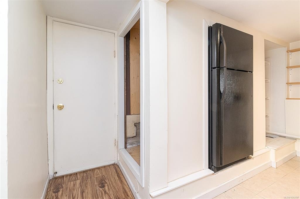 881 Leslie Drive, Saanich, BC, V8X 2Y3 - 21