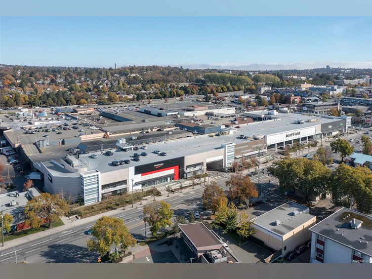 881 Leslie Drive, Saanich, BC, V8X 2Y3 - 54
