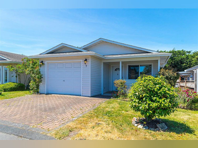7 Eagle Lane, View Royal, BC, V9A 7M2 - 2