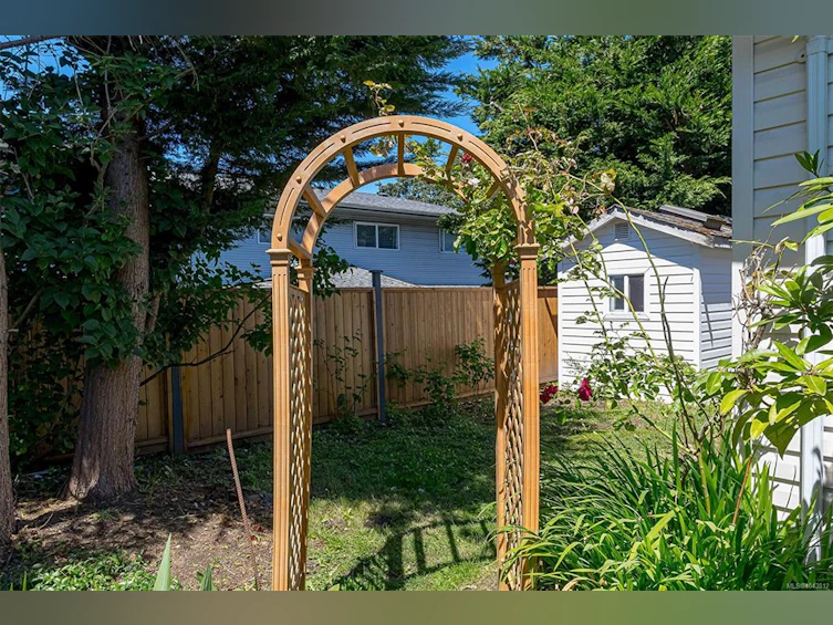 7 Eagle Lane, View Royal, BC, V9A 7M2 - 27