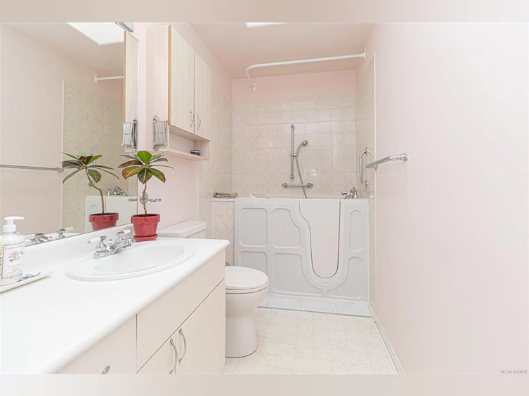 7 Eagle Lane, View Royal, BC, V9A 7M2 - 18