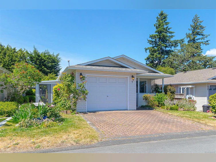 7 Eagle Lane, View Royal, BC, V9A 7M2 - 3