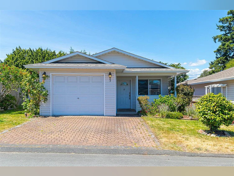 7 Eagle Lane, View Royal, BC, V9A 7M2