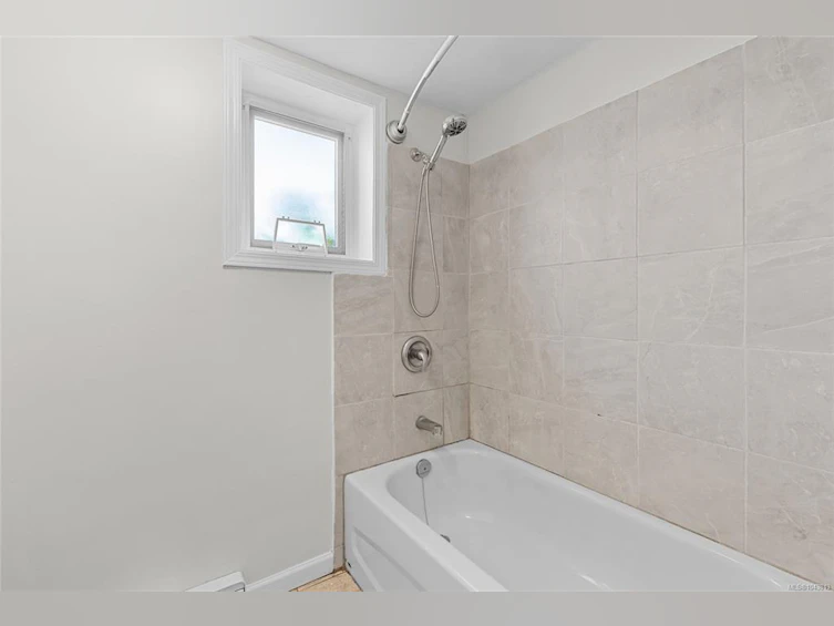1575 Burton Avenue, Victoria, BC, V8T 2N3 - 25