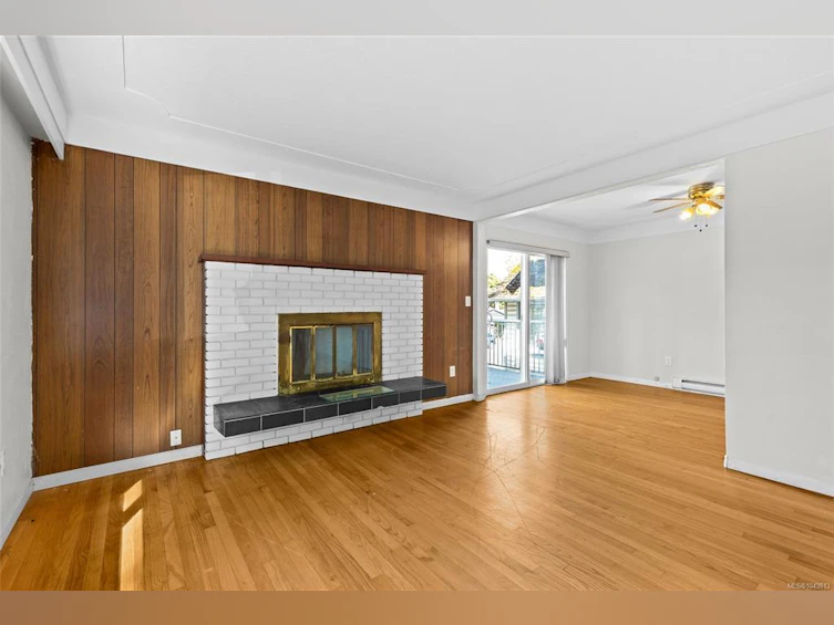 1575 Burton Avenue, Victoria, BC, V8T 2N3 - 4