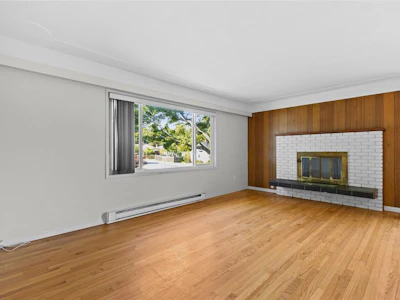 1575 Burton Avenue - 3
