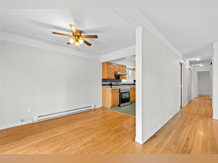 1575 Burton Avenue, Victoria, BC, V8T 2N3 - 6
