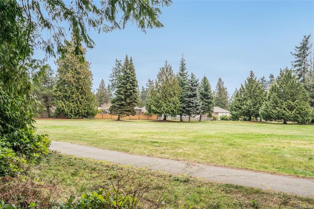 531 Yambury Road, Qualicum Beach, BC, V9K 1C5 - 41