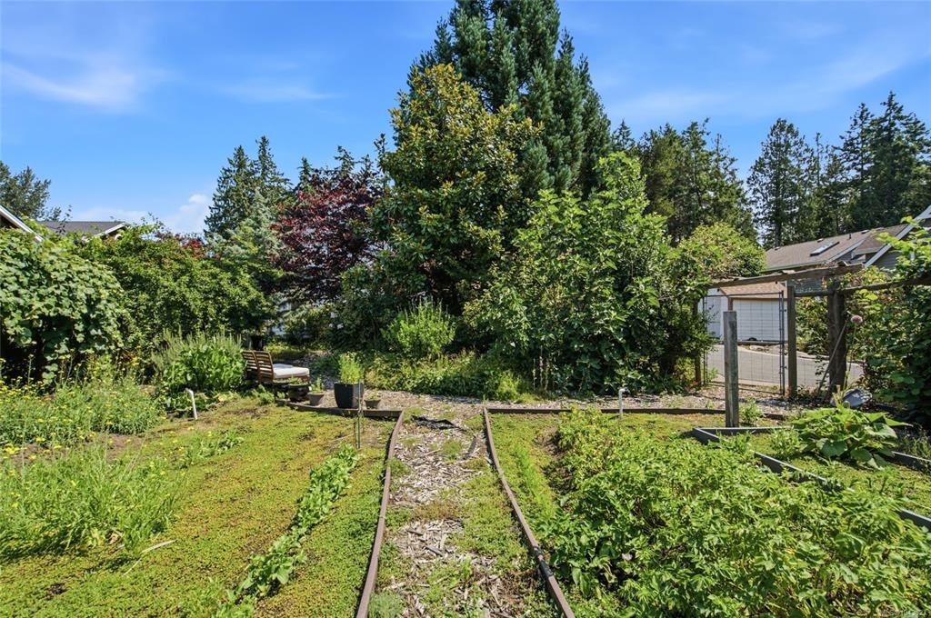 531 Yambury Road, Qualicum Beach, BC, V9K 1C5 - 42