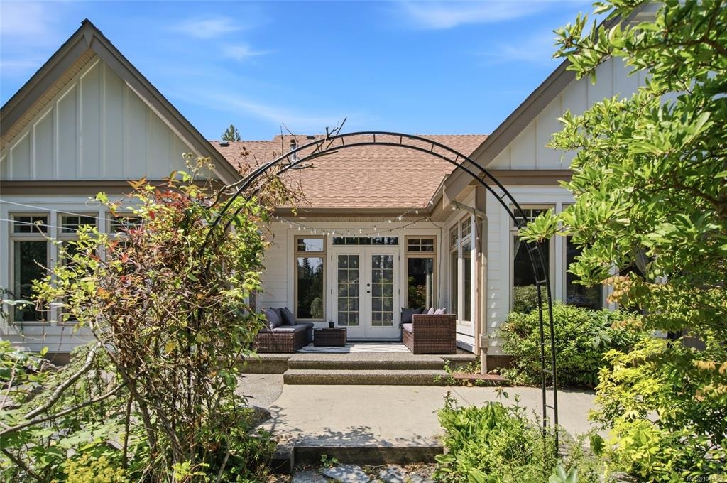 531 Yambury Road, Qualicum Beach, BC, V9K 1C5 - 35