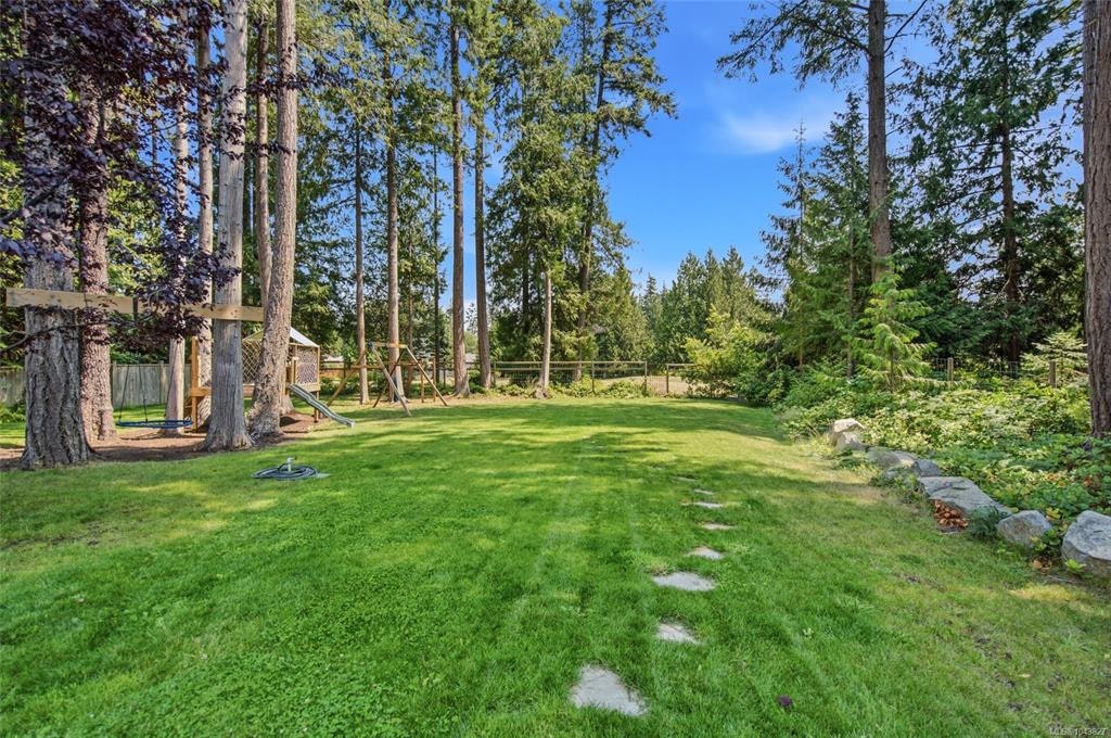 531 Yambury Road, Qualicum Beach, BC, V9K 1C5 - 40