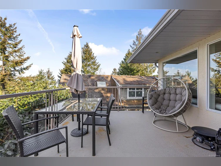 3541 Shelby Lane, Fairwinds, BC, V9P 9J8 - 7