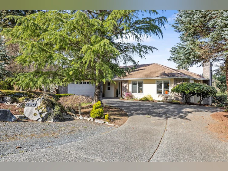 3541 Shelby Lane, Fairwinds, BC, V9P 9J8 - 40