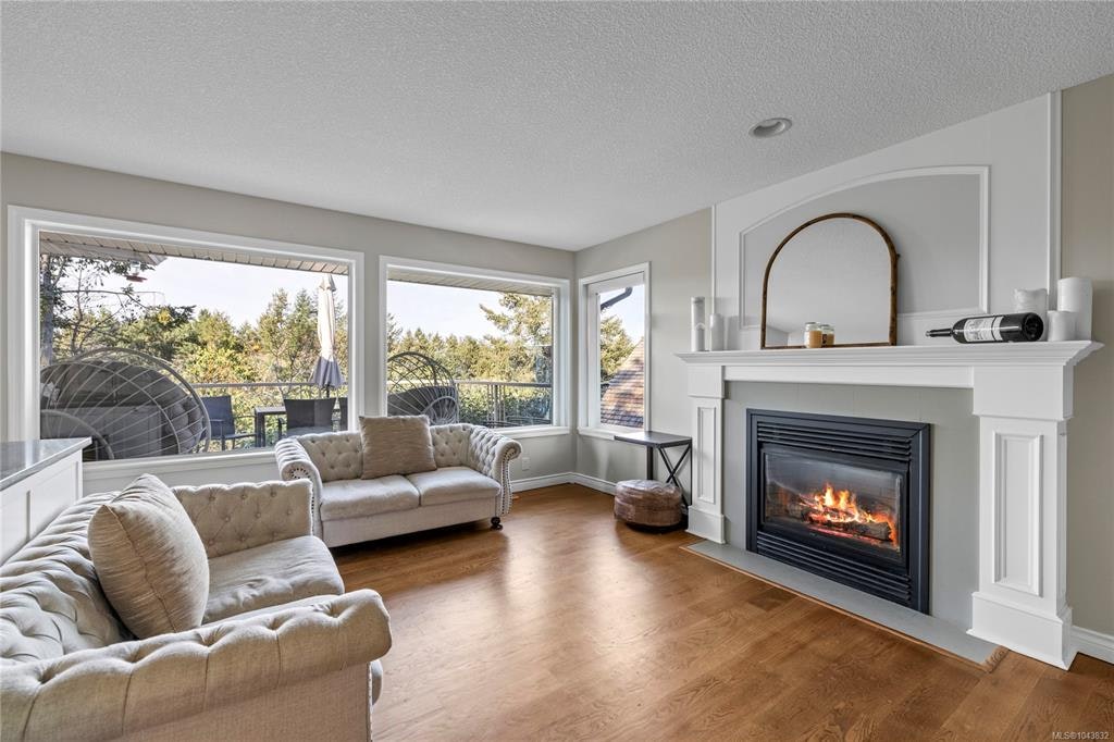 3541 Shelby Lane - 2