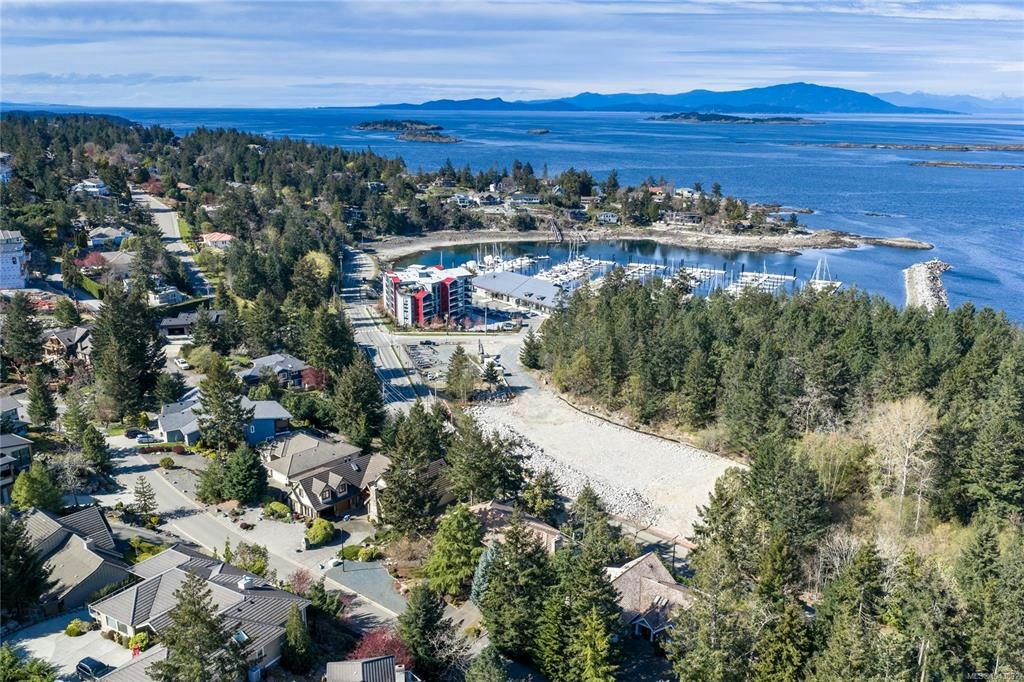 3541 Shelby Lane, Fairwinds, BC, V9P 9J8 - 46