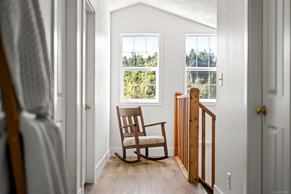 2612 Dunsmuir Avenue, Cumberland, BC, V0R 1S0 - 12