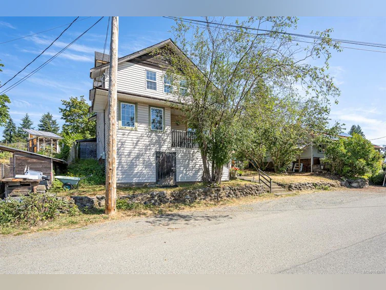 2612 Dunsmuir Avenue, Cumberland, BC, V0R 1S0 - 42